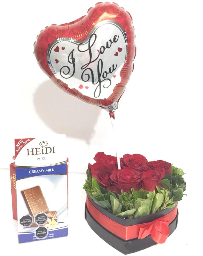 Caja corazn con 6 Rosas ms Tableta de Chocolate 80 Grs y Globito